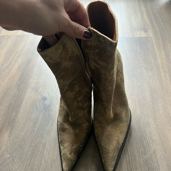 Leather Boots - Picture 4 of 6